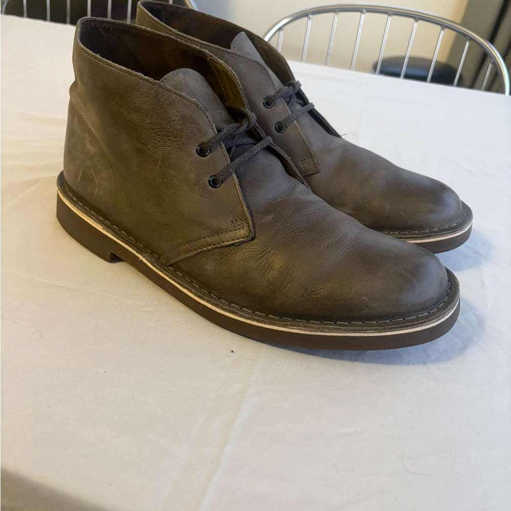 Clarks Brown/Grey men’s Leather Chukka Desert Boots size 10.5US